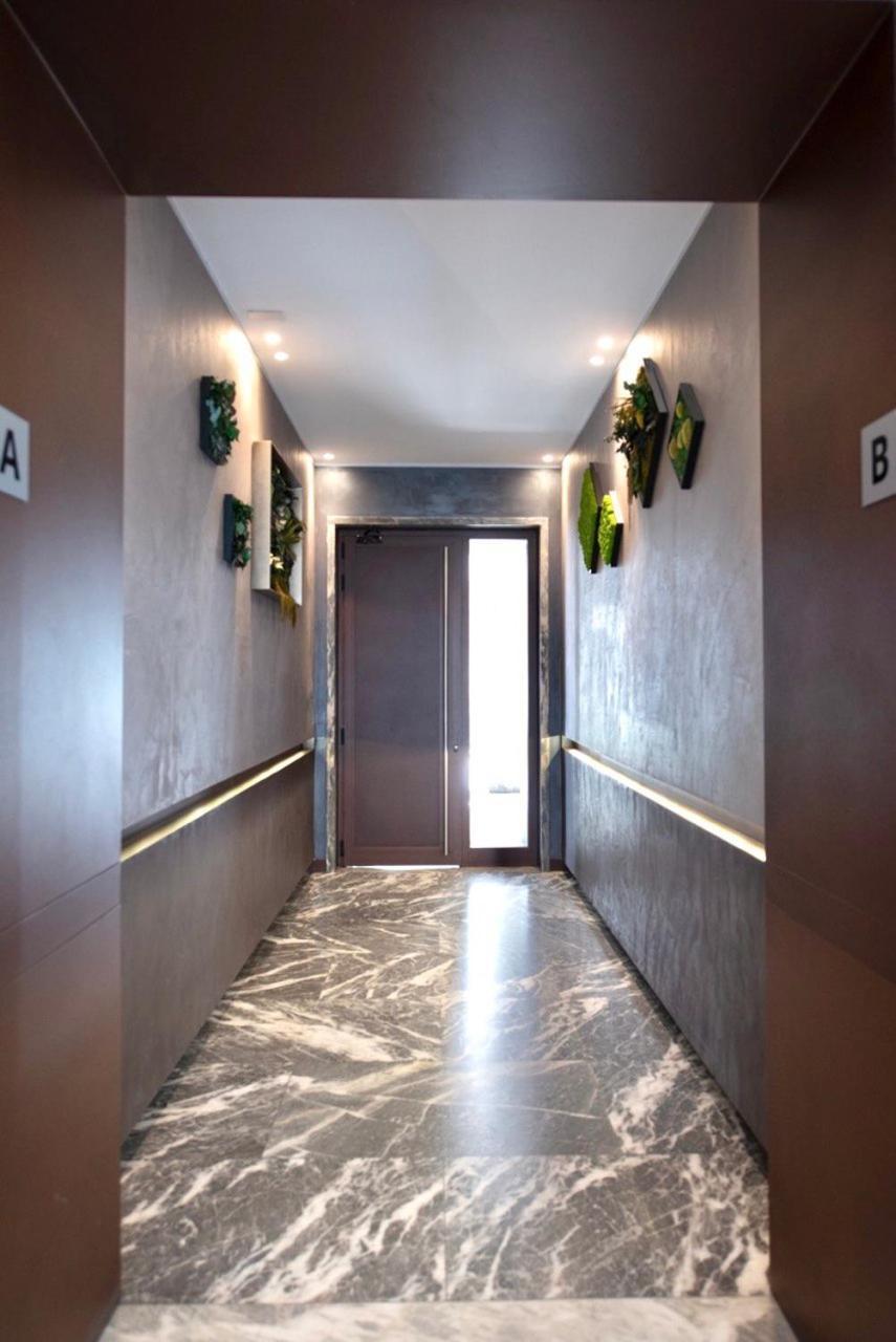White Roma - Elegant And Comfortable Apartament